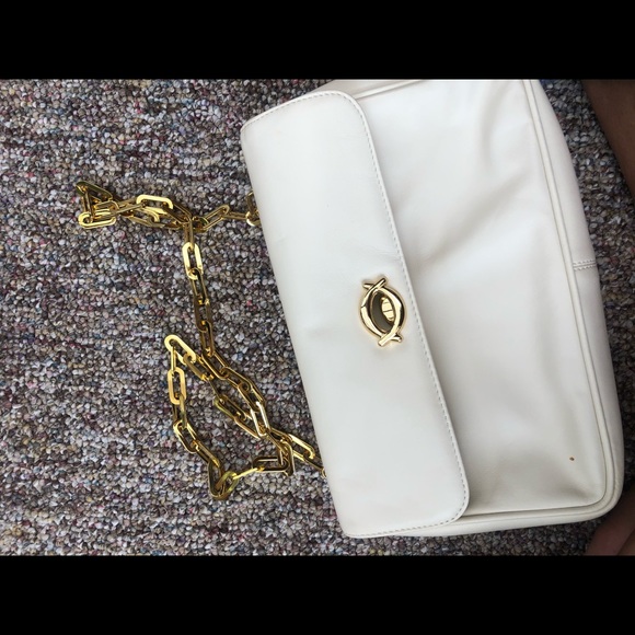Giana Bernini Gold Chain White Leather Purse - Picture 2 of 3